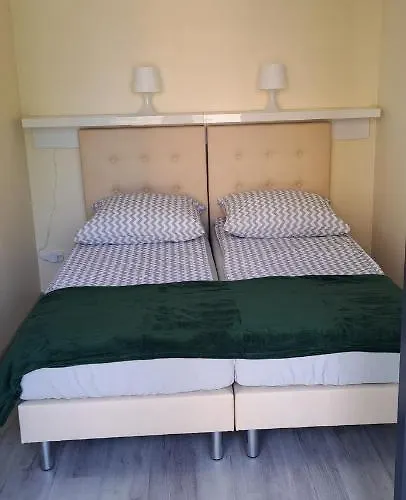 44 Piotrkowska Street Lägenhet